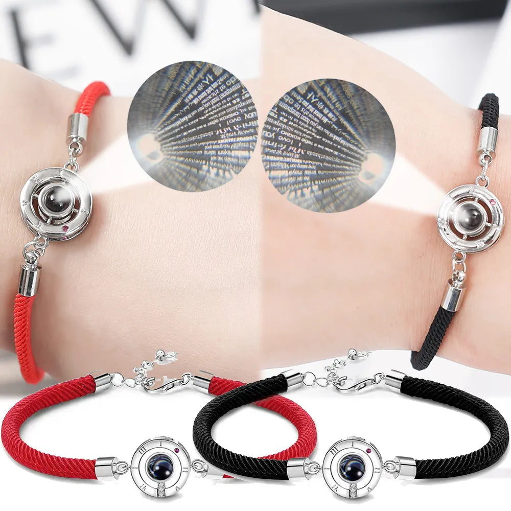 Pulsera para Parejas x2 Con Proyección Te Amo en Varios Idiomas